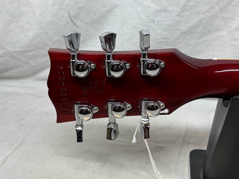 Gibson Les Paul Classic Guitar with Case - Image 9