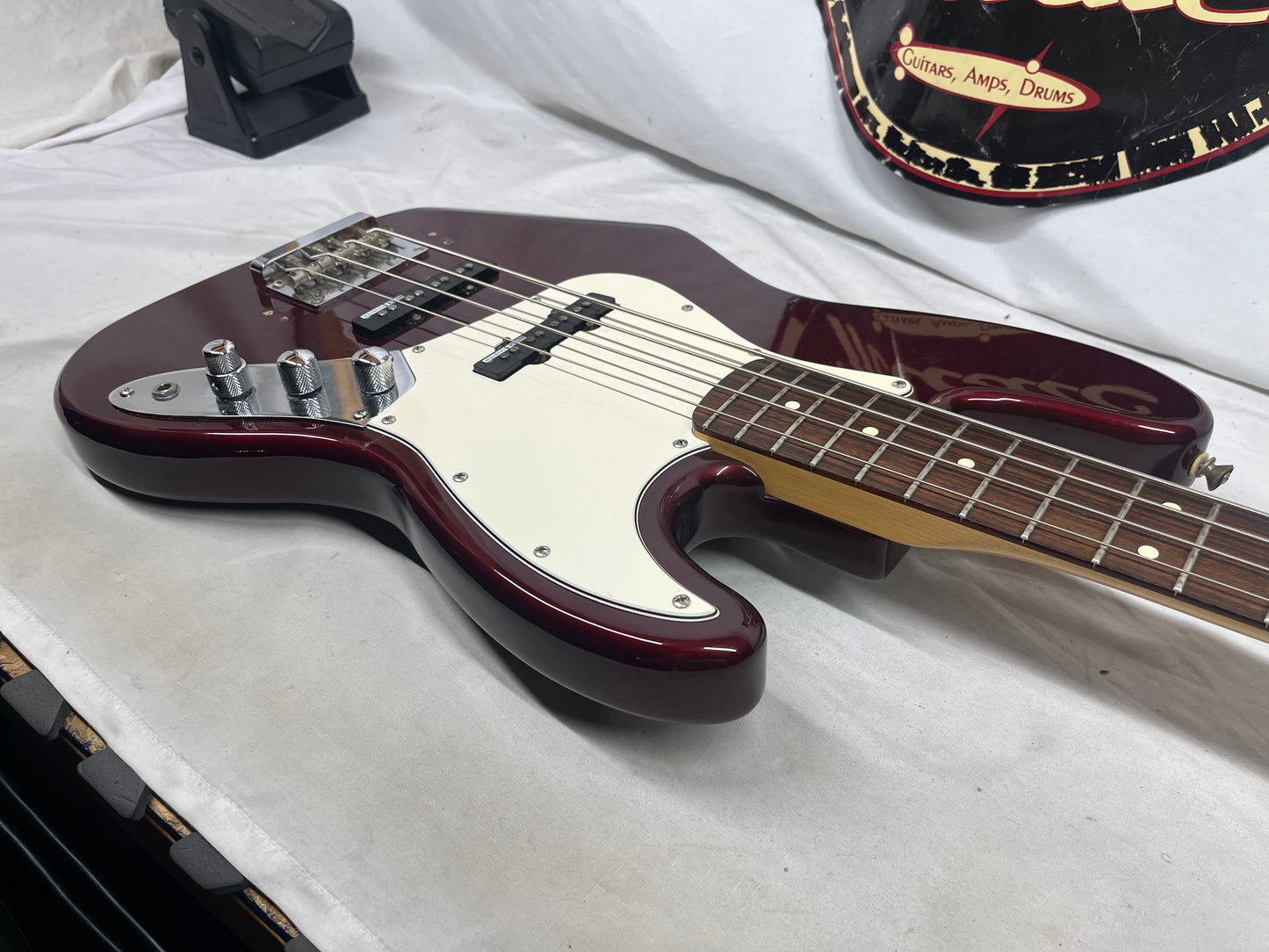 Fender Standard 4-String Electric Jazz Bass MIM - Made in Mexico - Midnight Wine