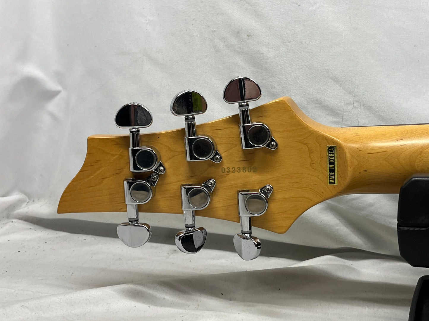 Schecter Diamond Series Omen-6 Doublecut Electric Guitar
