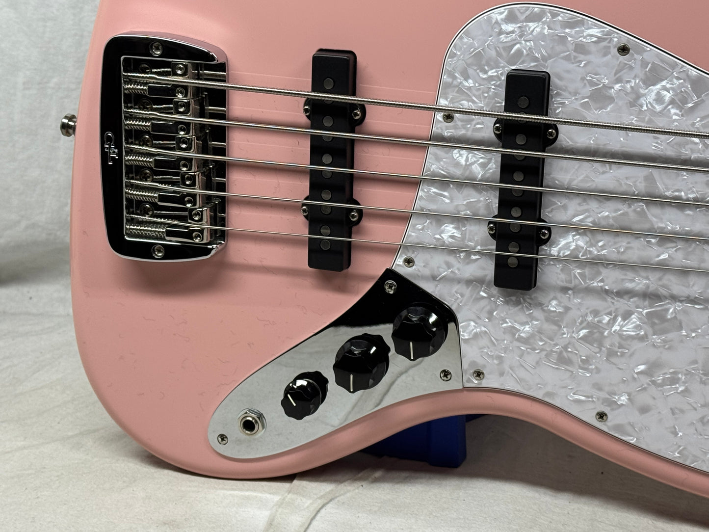 G&L JB-5 jb5 5-string Bass with Case 2021 - Shell Pink