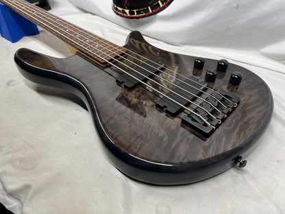 Spector Q5 Doublecut HH 5-String Electric Bass