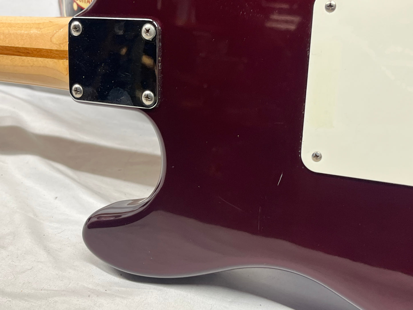 Fender Standard Stratocaster Strat HSS MIM - Made in Mexico - Midnight Wine