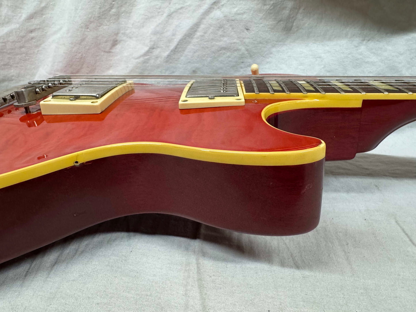 Epiphone Les Paul Guitar with Case - Open Book Headstock - MIJ Made In Japan