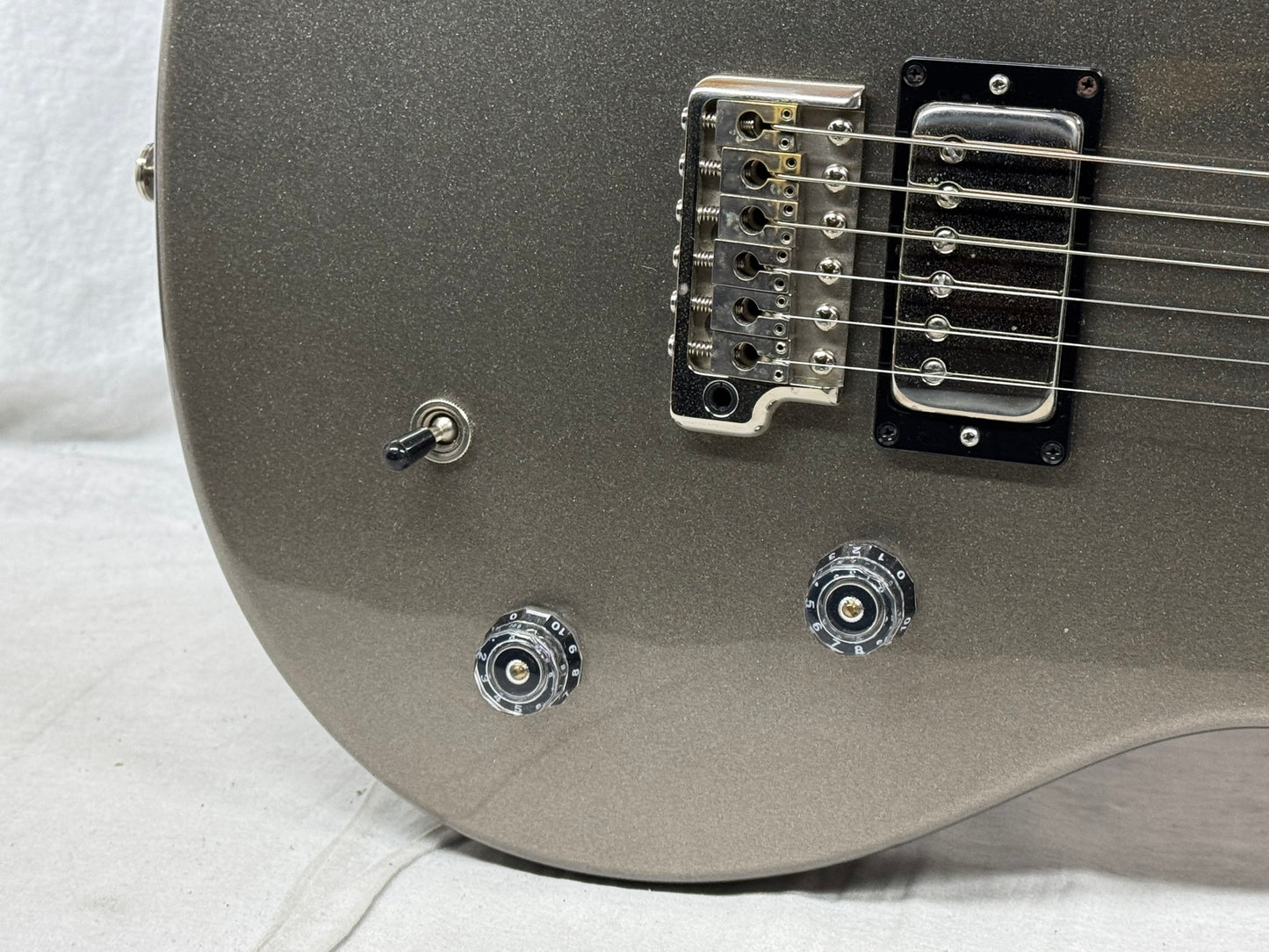 PRS Paul Reed Smith SE Santana Guitar - upgraded bridge and pickups 2001