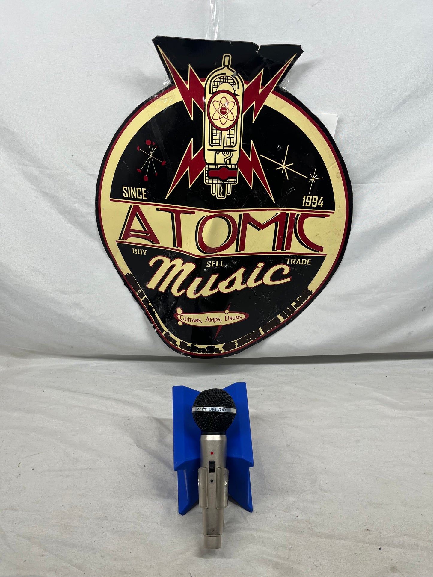 AKG Maestro DM700 Vintage Dynamic Cardioid Microphone