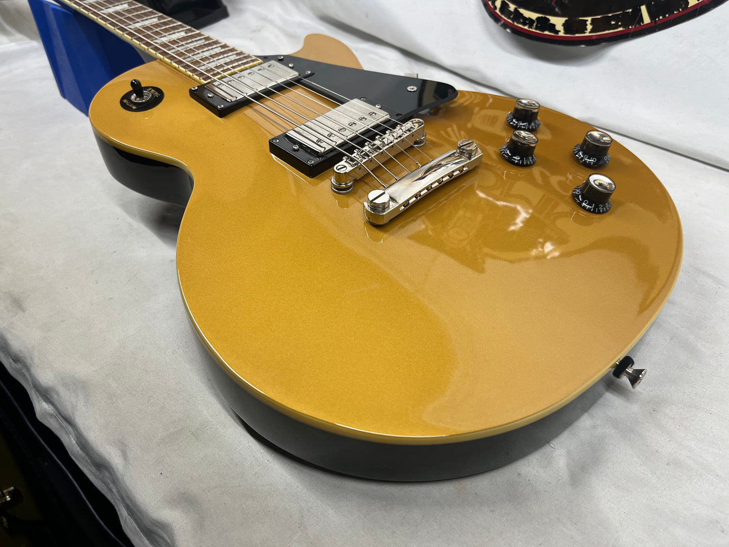 Epiphone Joe Bonamassa Singature Les Paul Singlecut Electric Guitar with Case - Goldtop