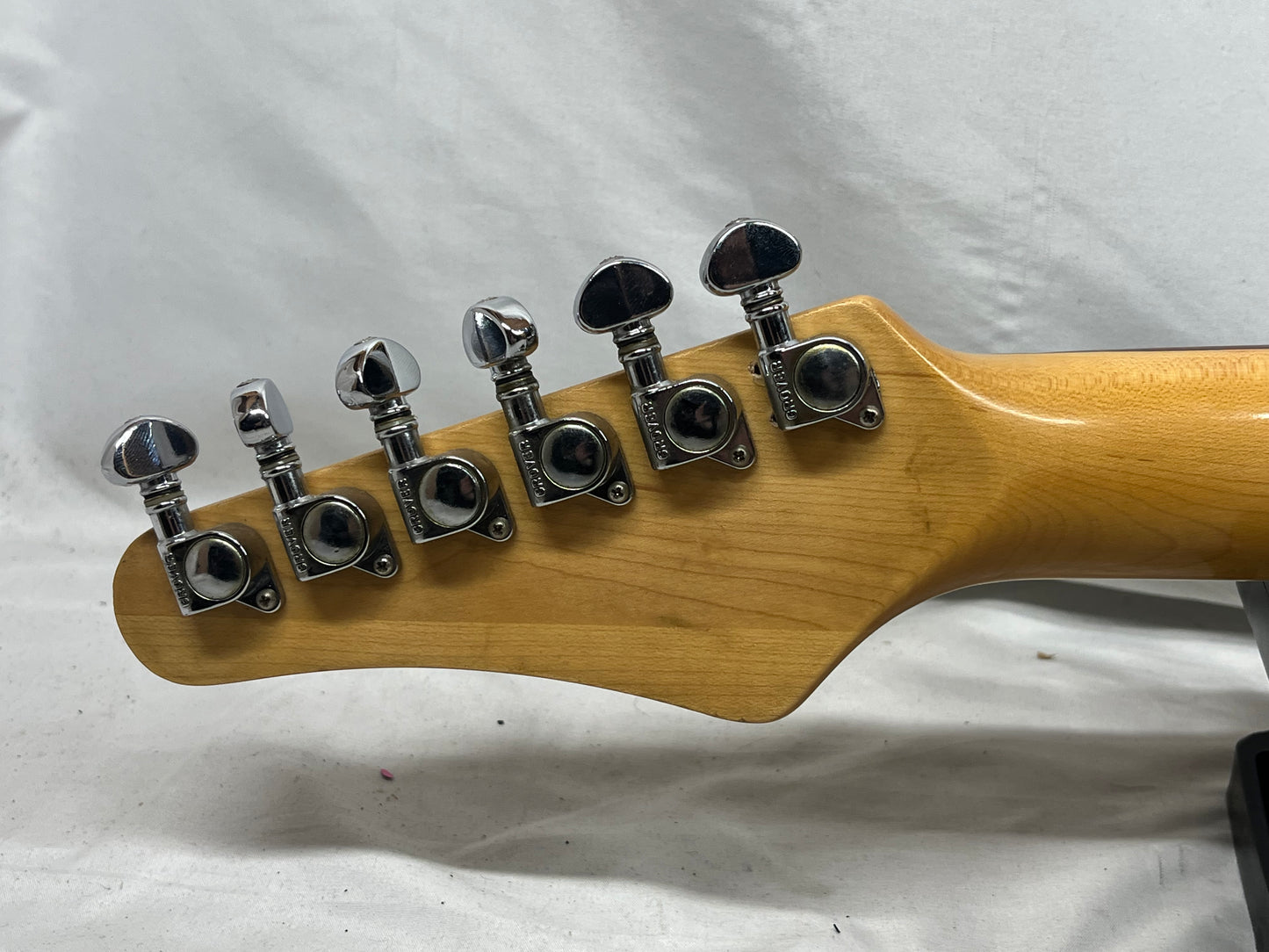 Washburn MG-40 Mercury II Series HSS Doublecut Electric Guitar