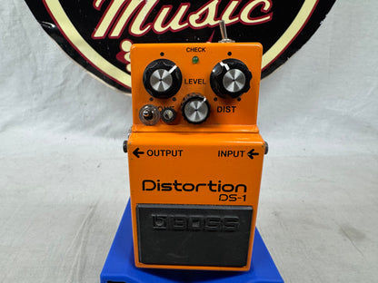 Boss DS-1 ds1 Distortion Pedal - modified:  circuit bent! 2004