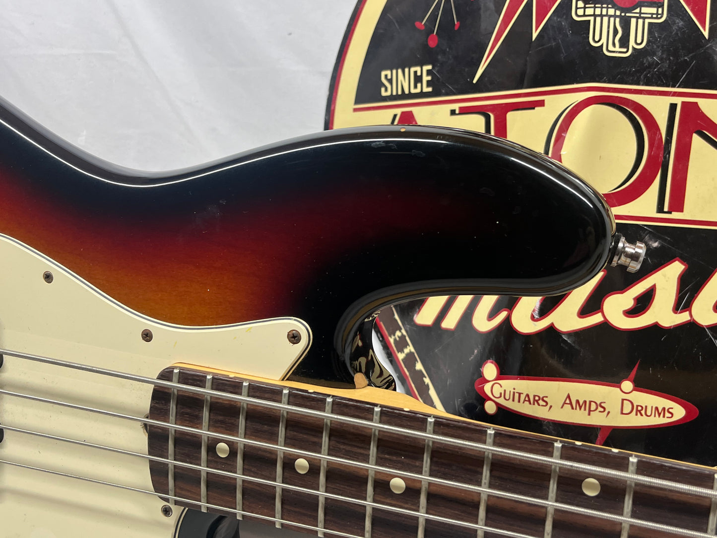Fender American 4-String Electric Jazz Bass with Hard Case - 3-Color Sunburst