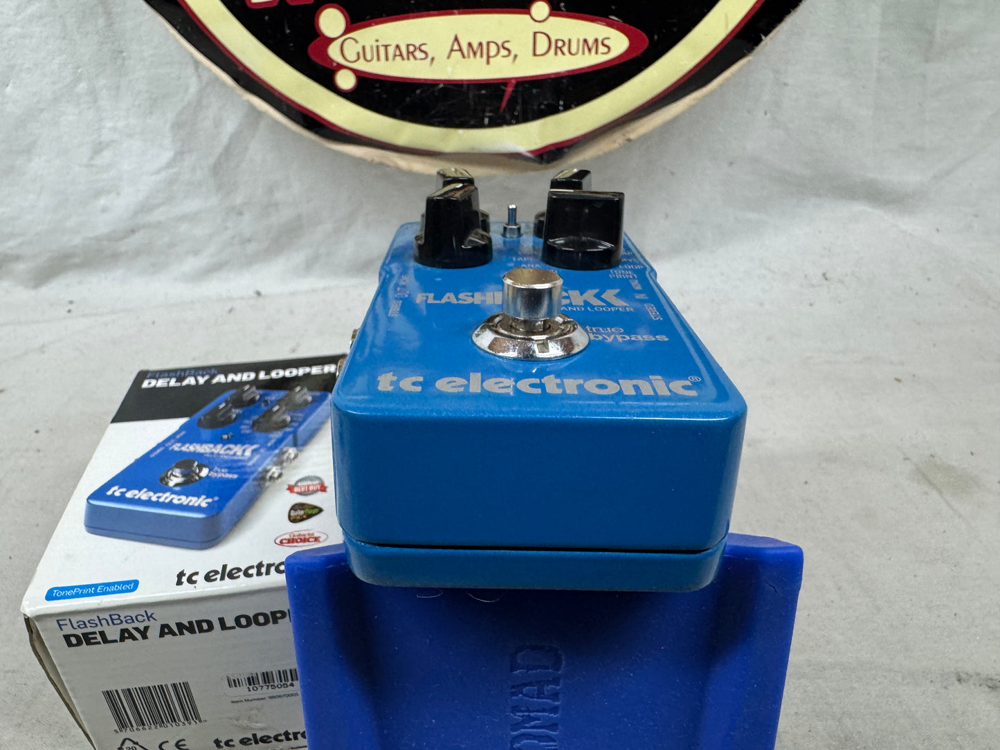 TC Electronic Flashback v1 Delay Looper Pedal with Box