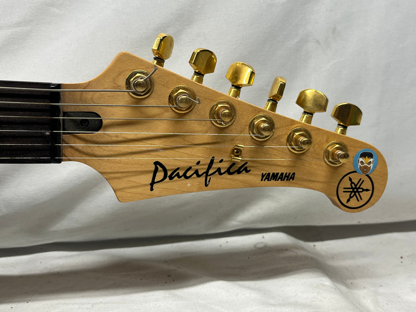 Yamaha Pacifica 302-S Singlecut Electric Guitar - Cherry Sunburst