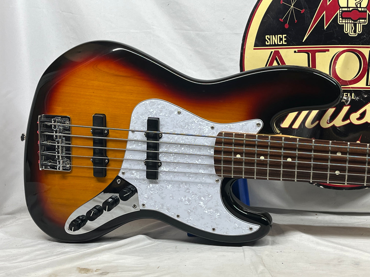 Fender Deluxe Active Jazz Bass V 5-String Electric Bass 2006 - Brown Sunburst