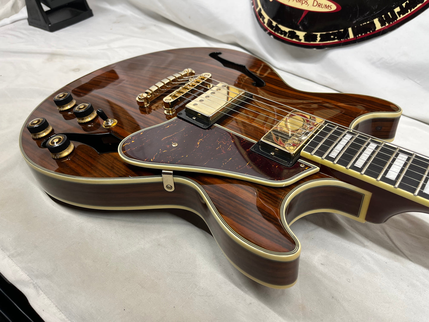 Ibanez AM93ME Artcore Expressionist Doublecut Semi-Hollow Body Electric Guitar with Case