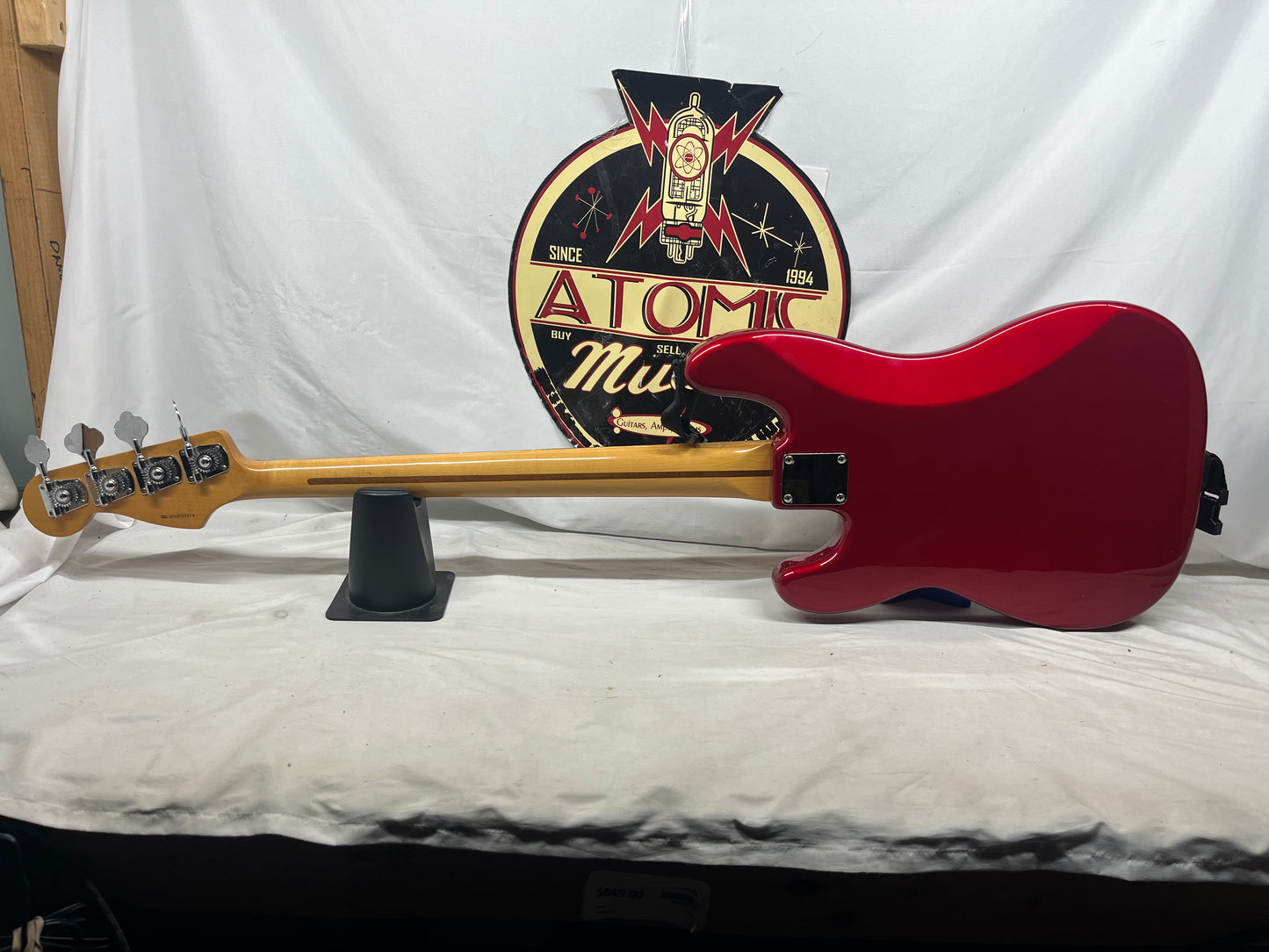 Fender Deluxe Series Precision Bass Special Bass Guitar 1998 - Red