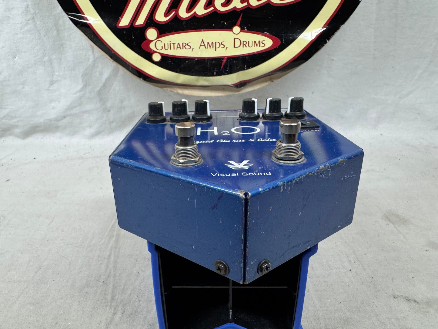 Visual Sound H2O v1 Liquid Chorus Echo Pedal