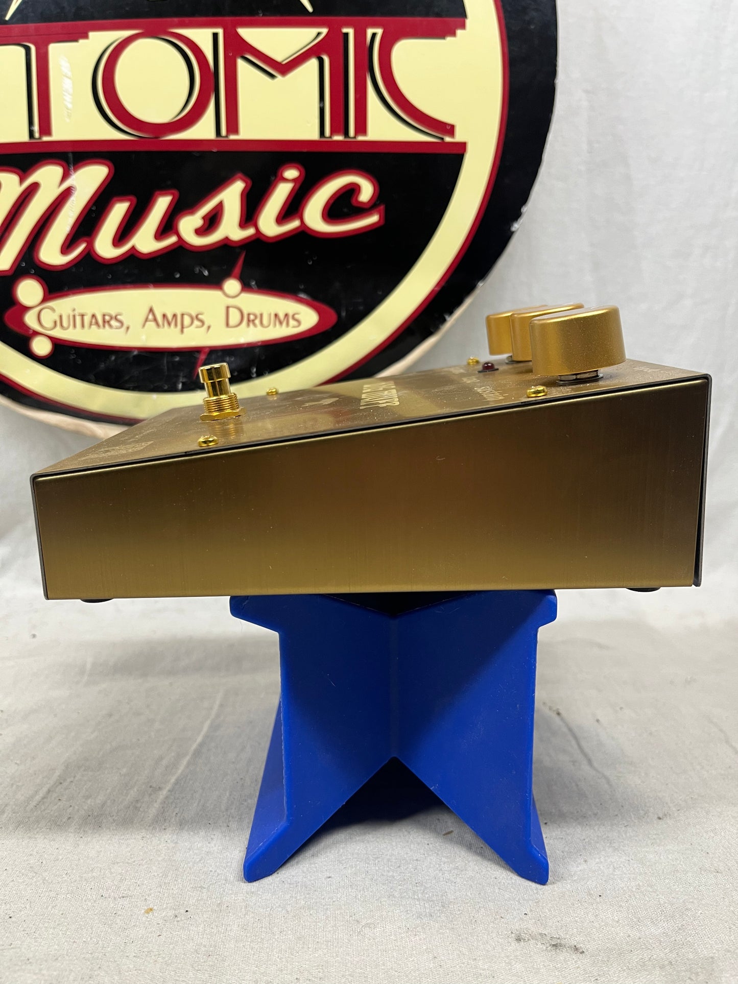 Electro-Harmonix Double Anniversary Big Muff Pi Distortion Fuzz Pedal with Wood Box 2023 Limited Edition (one of 555) - Gold