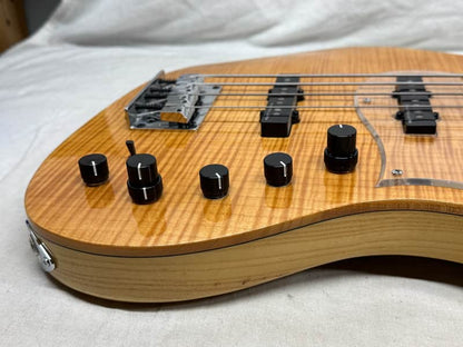 Sire Marcus Miller V10 J-style 4-string Bass - Image 17
