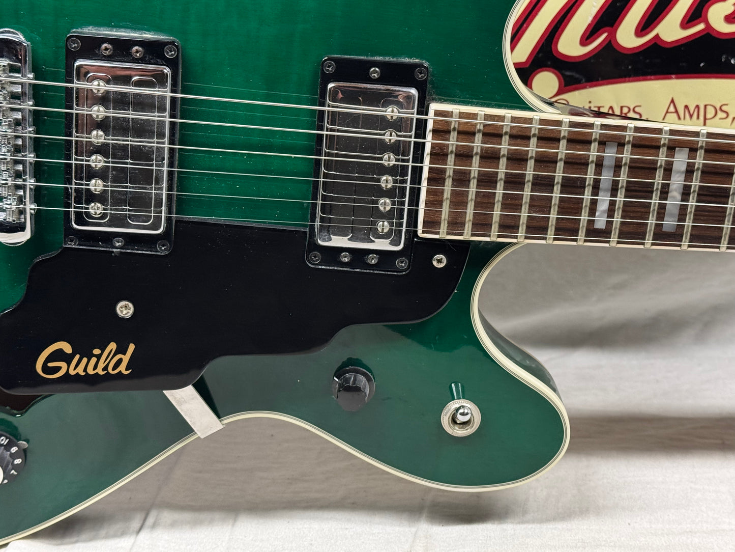 Guild SF-5 sf5 Starfire V Semi-Hollowbody Guitar with Case 2000