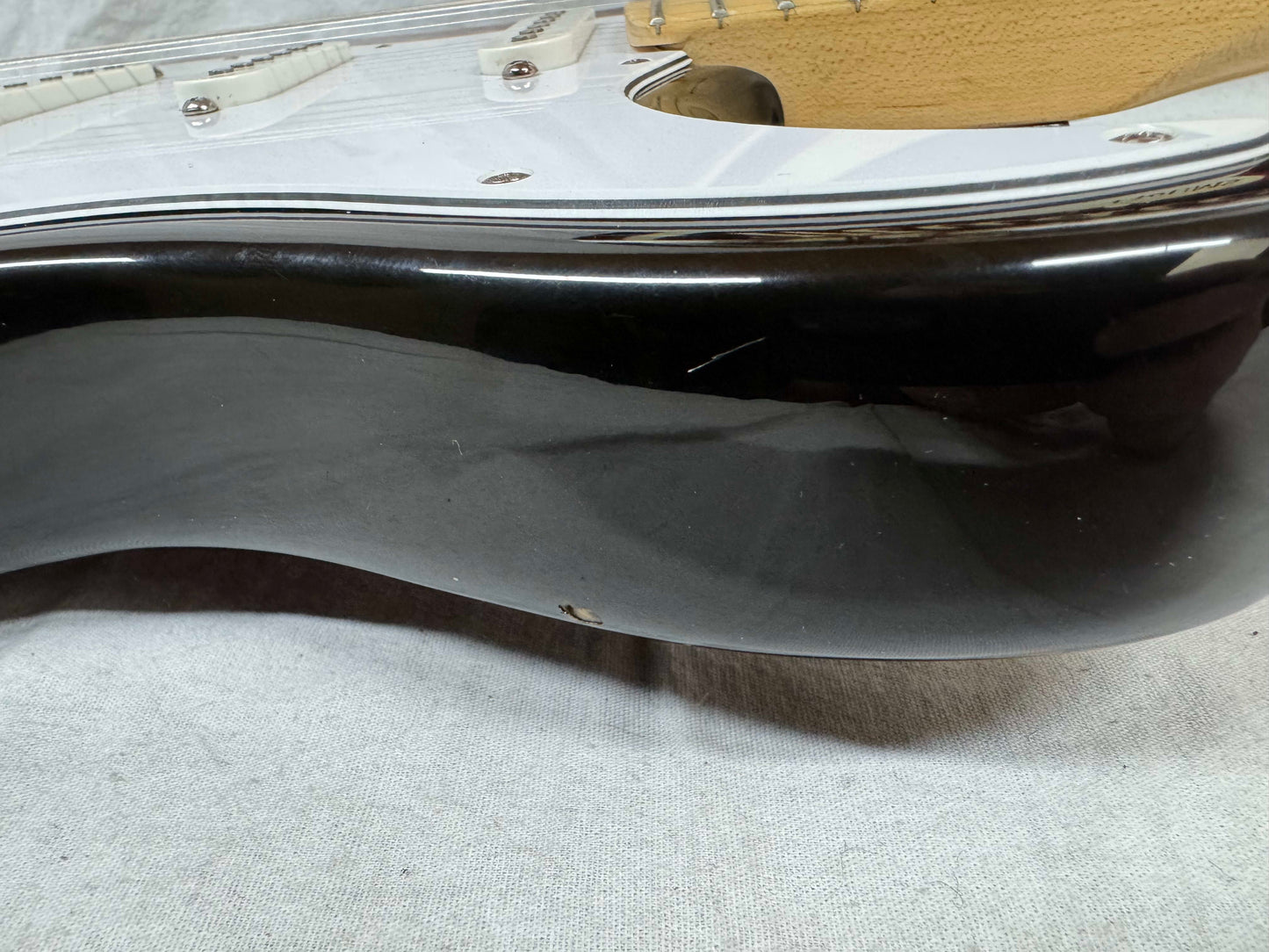 Fender American Standard Stratocaster Guitar 1993 - Brown Sunburst / Maple Neck