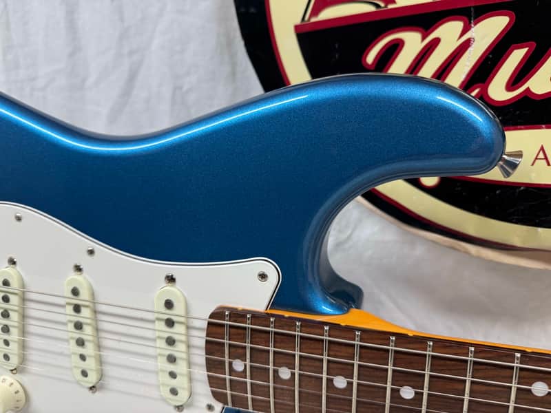 Fender Traditional '60s Stratocaster Guitar - MIJ Made In Japan - Image 3