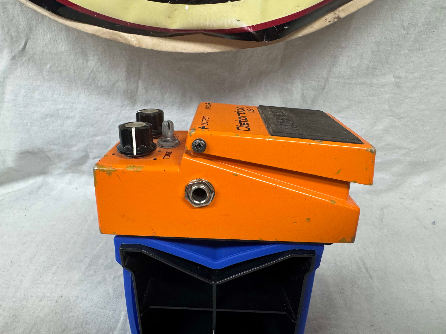 Boss DS-1 Distortion Pedal - missing 1 knob - JRC J001 OpAmp Chip 2008
