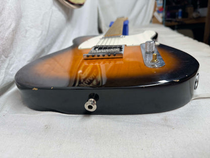 Fender American Telecaster Guitar 2001 - 2-Color Sunburst / Maple neck