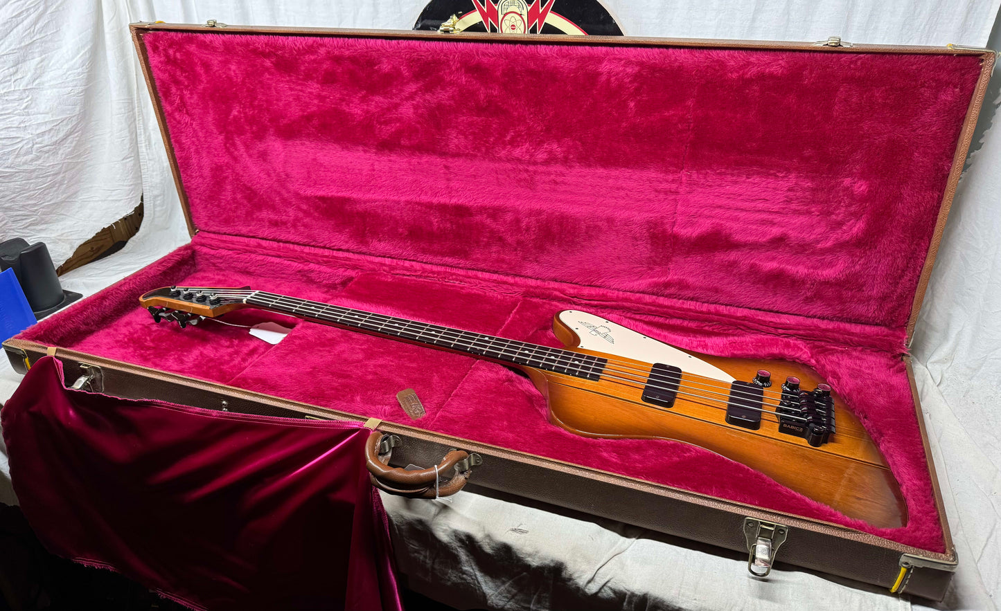 Gibson Thunderbird IV 4-string Bass with Case 2002