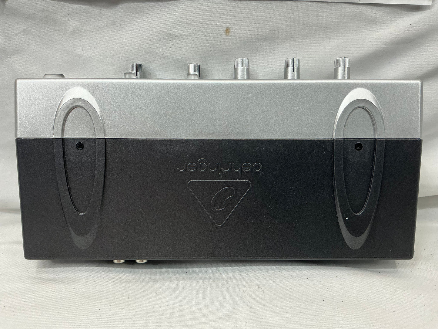 Behringer Minimix Mix800 Vocal Effects Unit