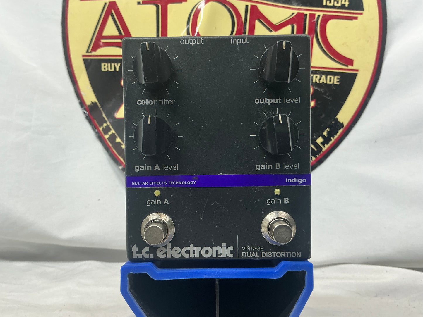 TC Electronic Vintage Dual Distortion Pedal - missing battery cover
