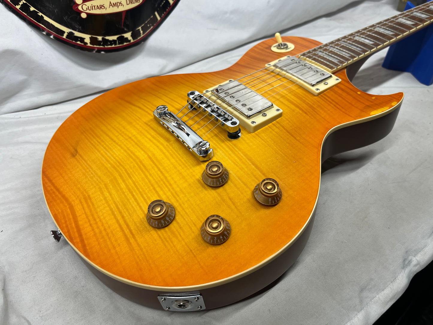 IYV ILS-300D Singlecut LP-Style Electric Guitar