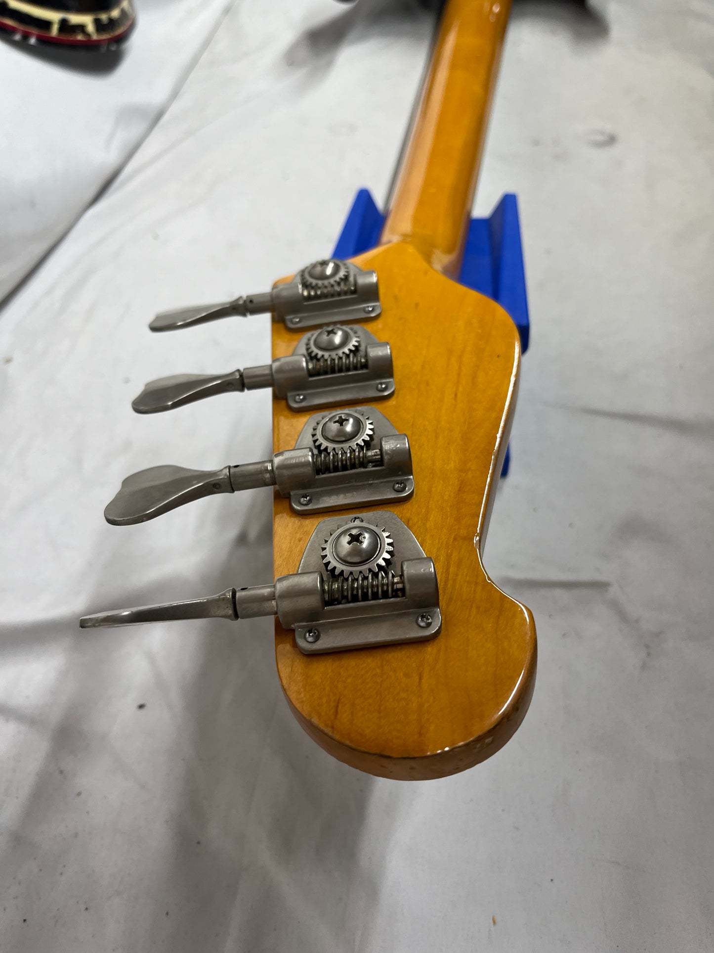 Yamaha Broad Bass VI 4-String Doublecut Electric Bass
