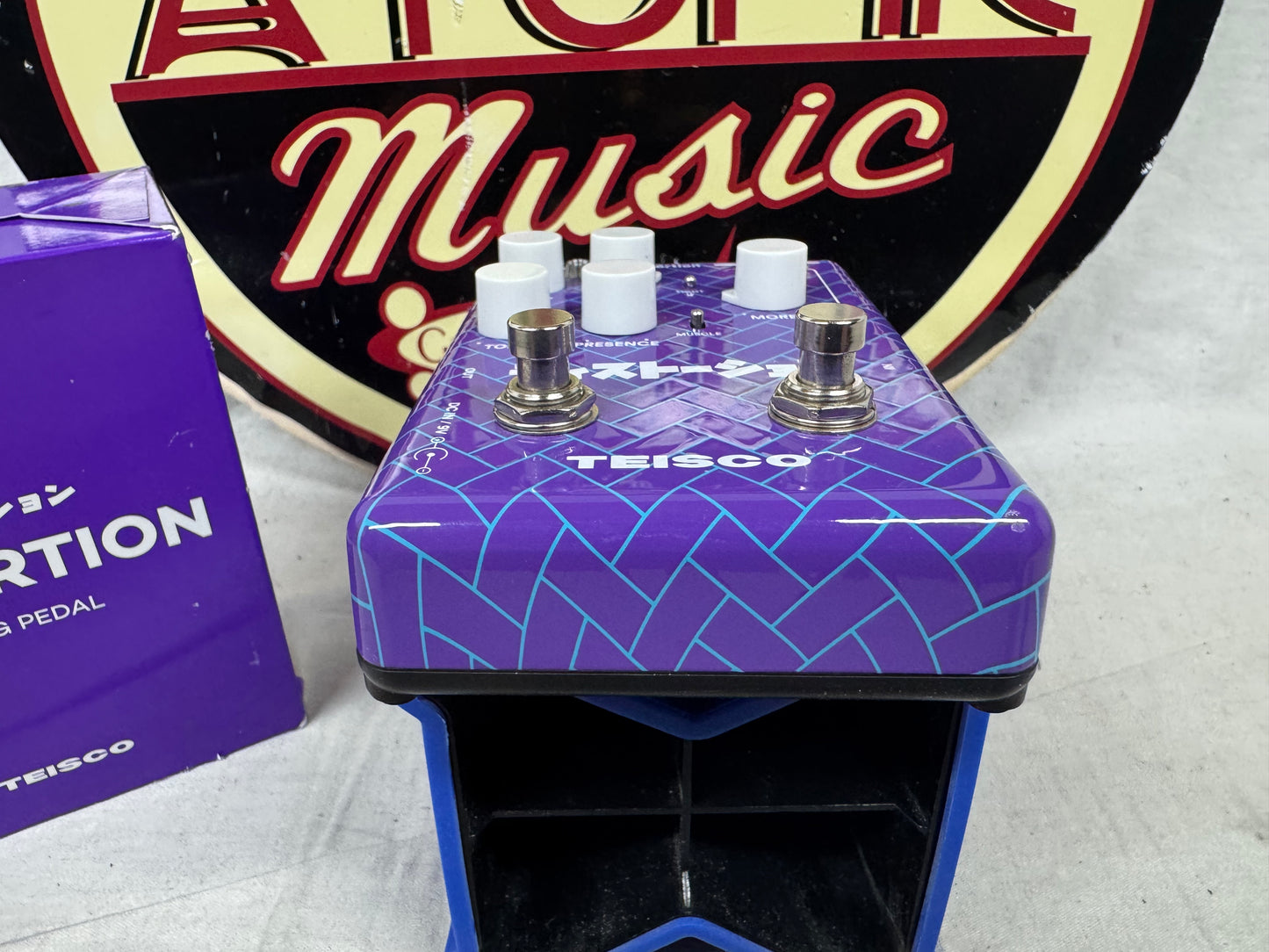 Teisco Analog Distortion Pedal with Box
