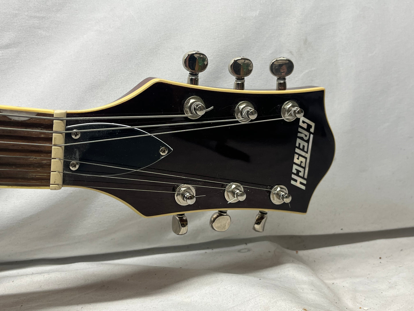 Gretsch G5622 Semi-Hollow Body Electric Guitar