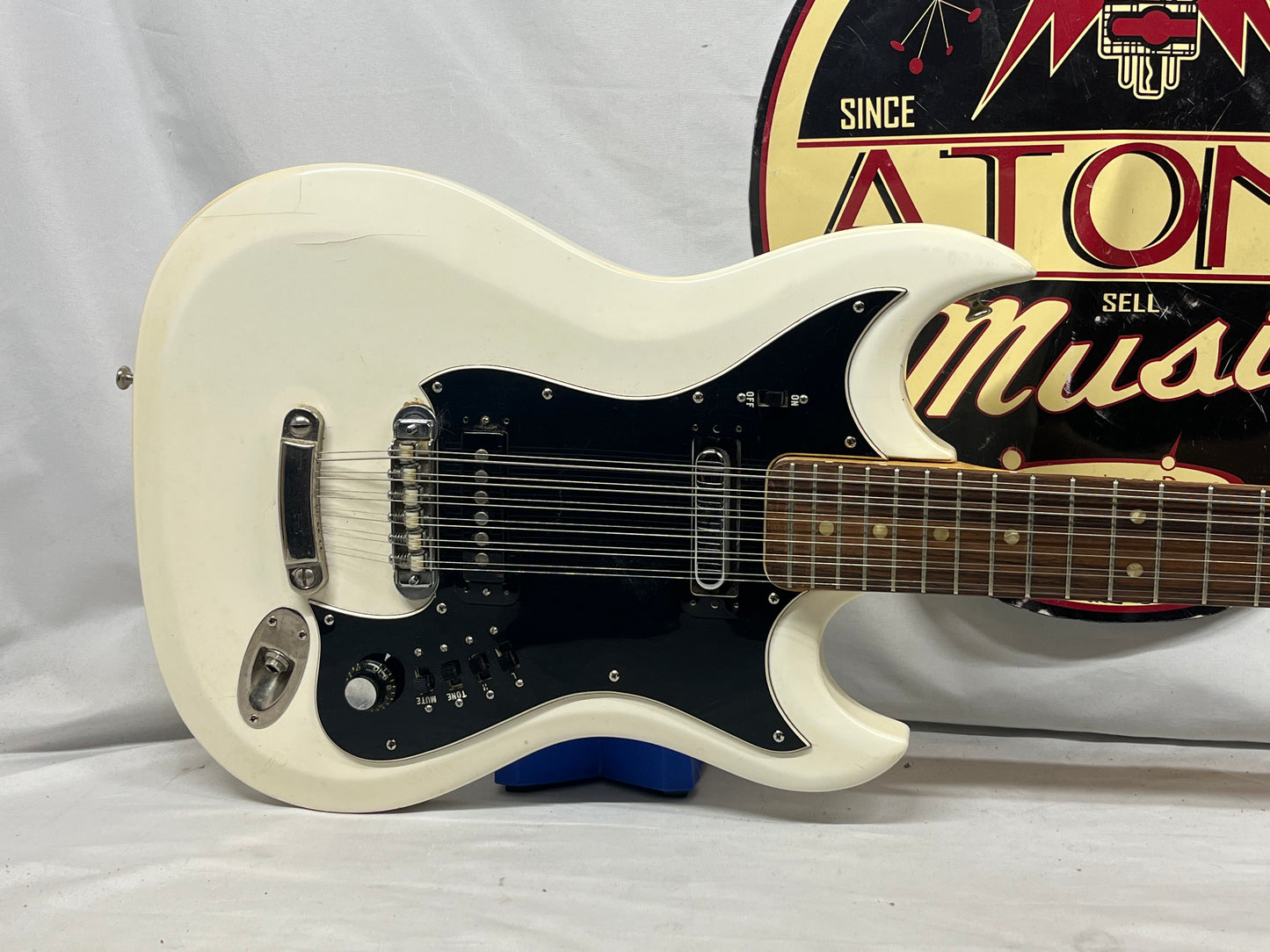 Hagstrom F-12S 12-String Doublecut Electric Guitar