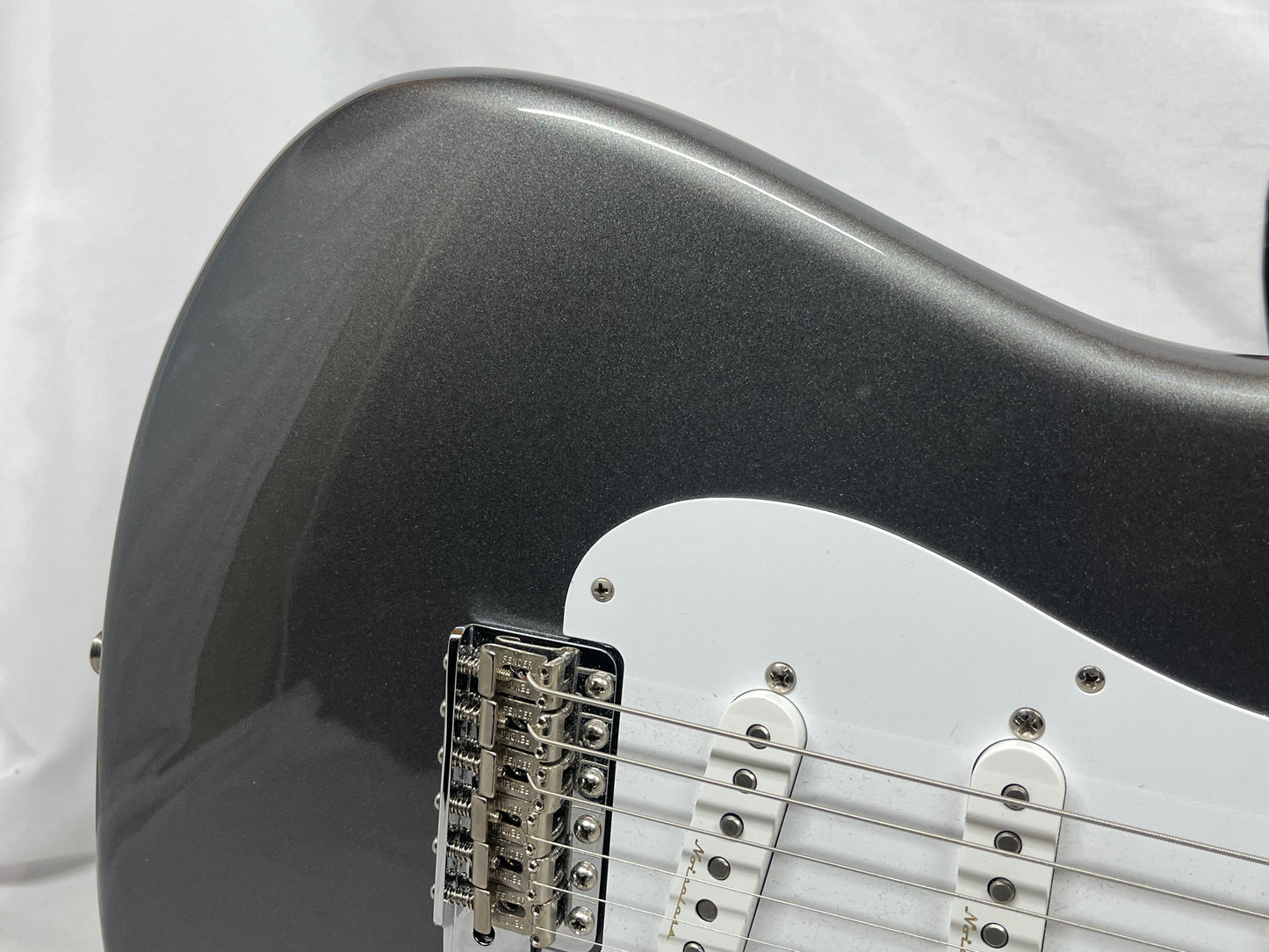 Fender Eric Clapton Signature Stratocaster Strat with Case - Pewter