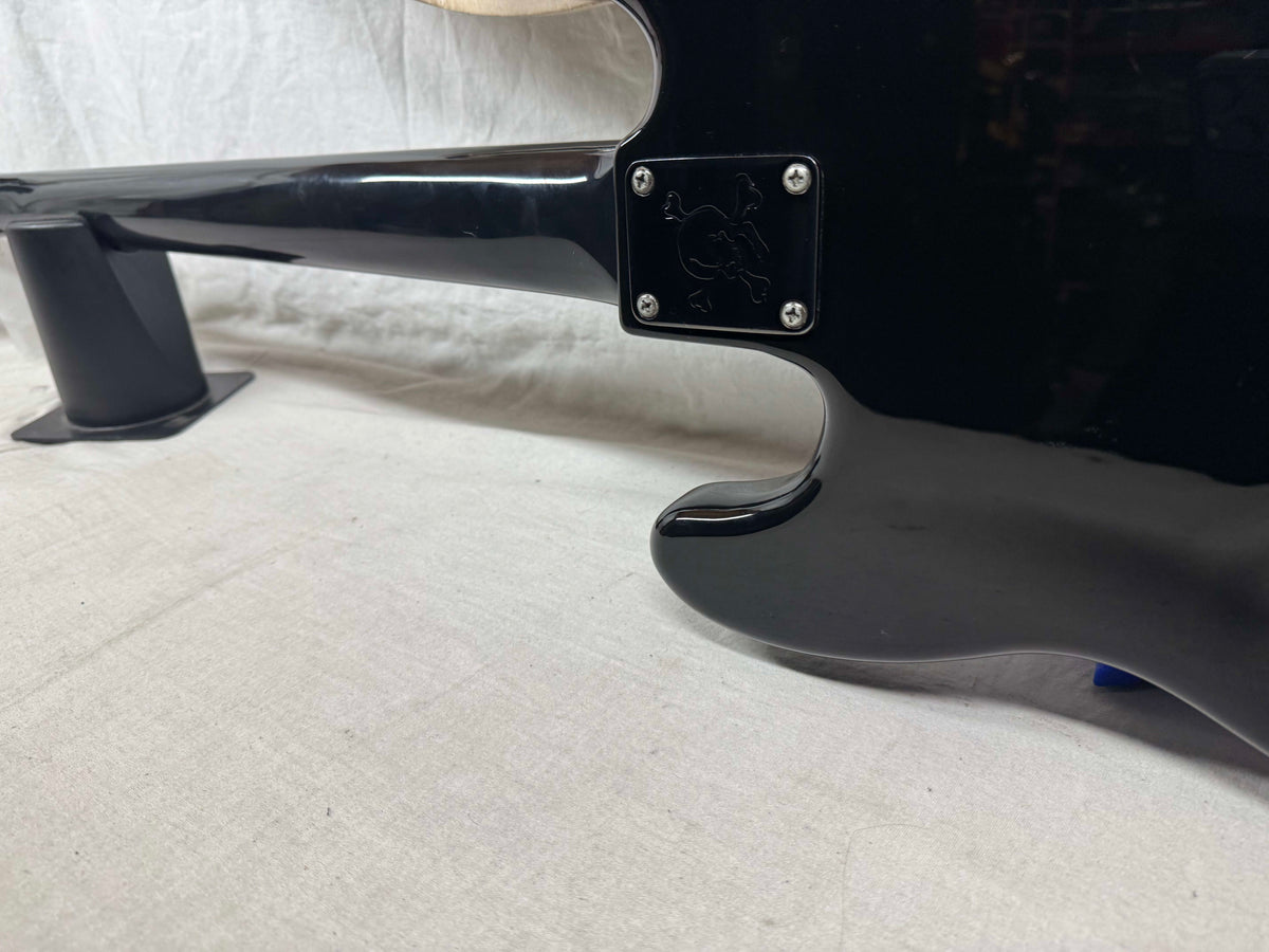 Fender Duff McKagan Deluxe Jazz Bass Special Precision 4-string Bass 2020 - Black / Rosewood fingerboard