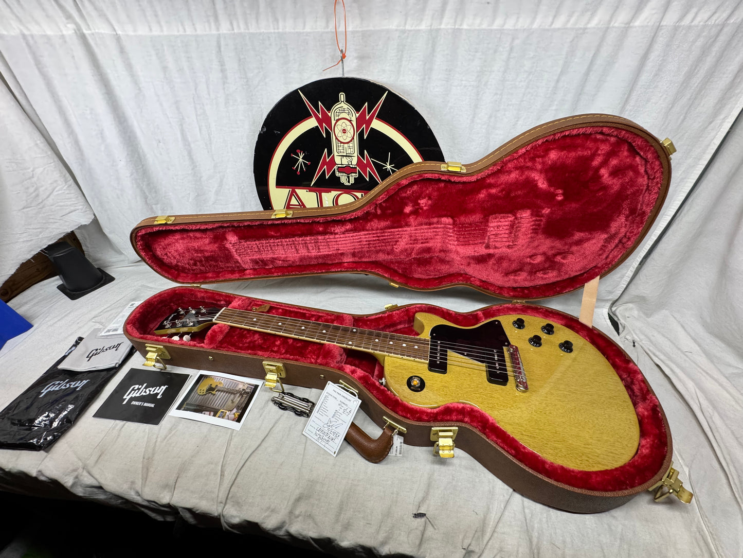 Gibson LPSP00TVNH1 Les Paul Special Guitar with Case 2023 - TV Yellow