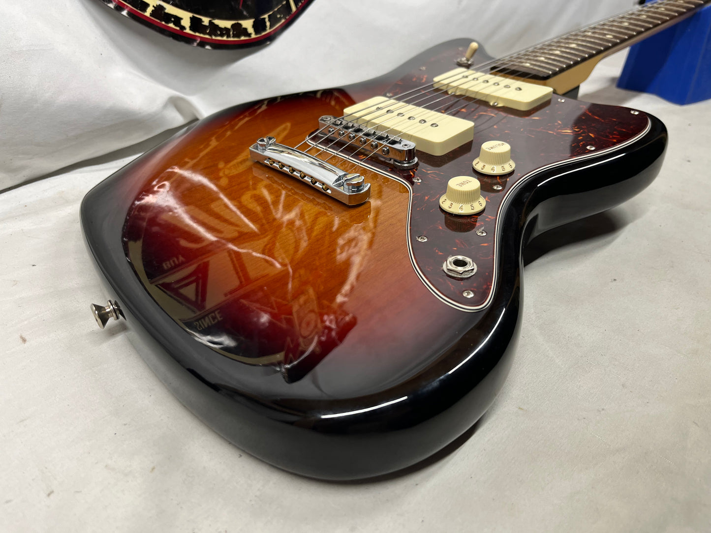 Fender American Special Jazzmaster Electric Guitar - 3-Color Sunburst