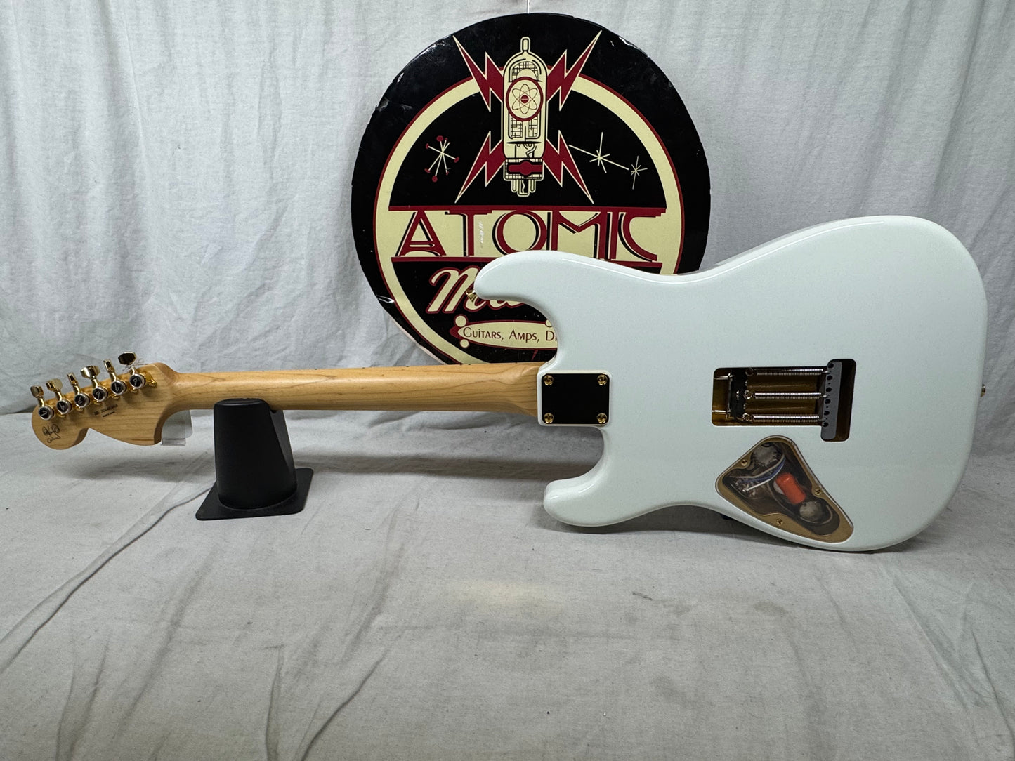 Fender MIJ Ken L’arc-en-Ci Signature Experiment #1 no. 1 Stratocaster Guitar with Case 2024 - Polar White / Maple neck