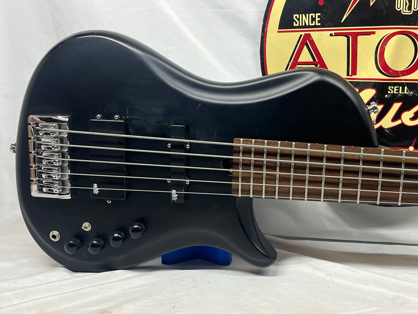 Brubaker Brute MJXSC-5 5-string Active Bass Guitar - Black