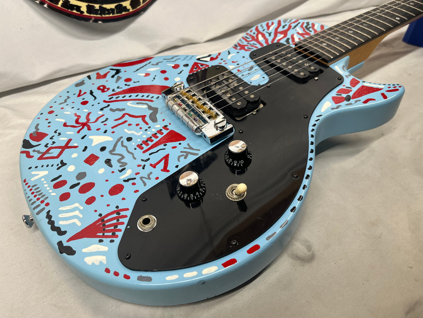 Gibson Challenger Guitar with Syemour Duncan Pickups 1983