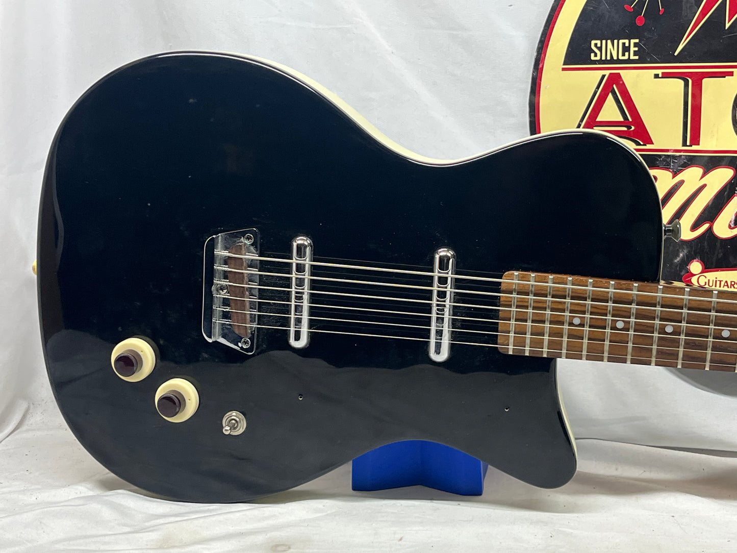 Danelectro '56 Baritone Reissue Baritone Guitar