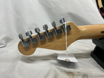 Fender Stratocaster (Squier Series) - White
