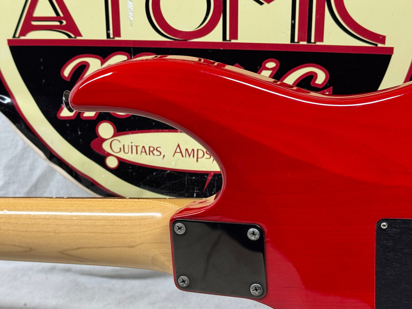 Hamer USA Diablo Guitar with Gator Case - Red