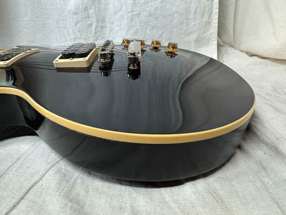 Gibson Les Paul Classic Guitar with Case - Image 18