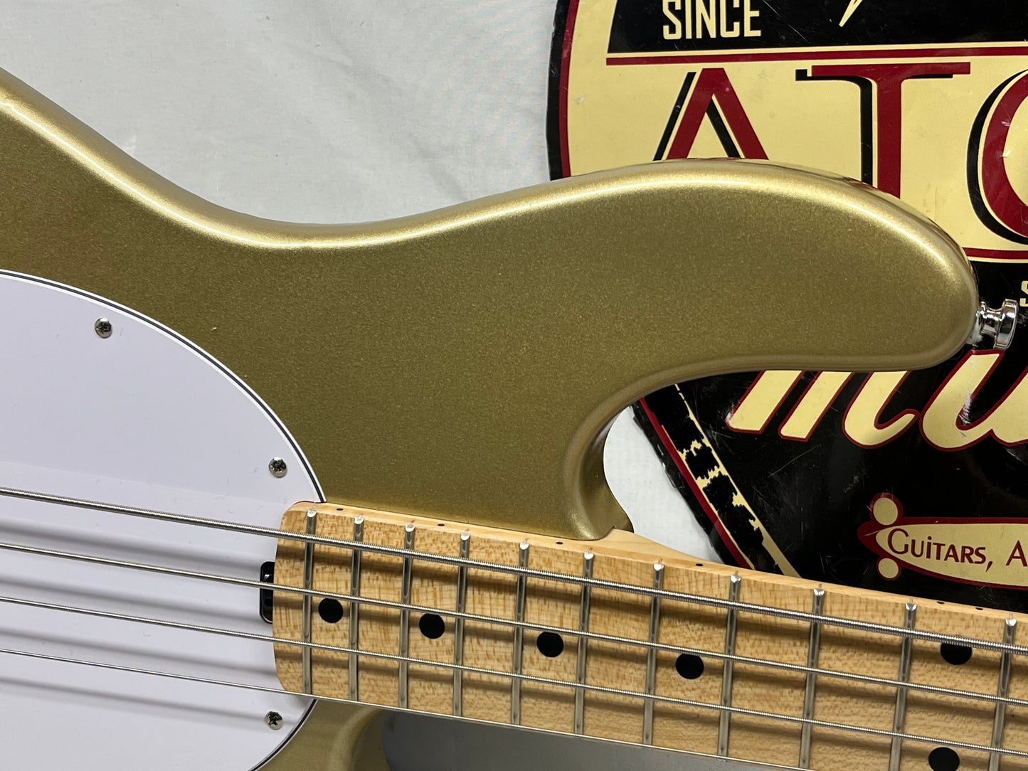 Sterling Intro Series Music Man Stingray 4-String Electric Bass