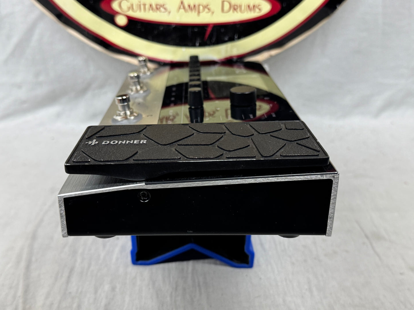 Donner Arena 2000 Amp Modeling Multi-Effects Processor Pedal