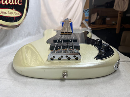 Fender Blacktop 4-String Electric Precision Bass MIM - Made in Mexico - White Chrome Pearl