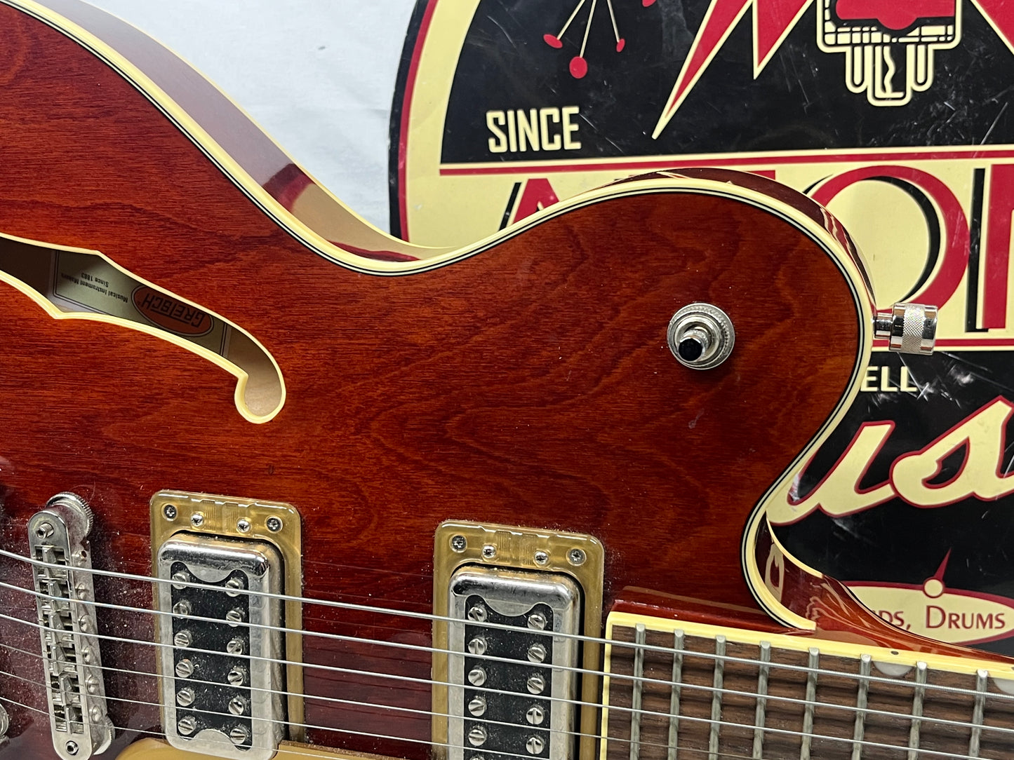 Gretsch G5622 Semi-Hollow Body Electric Guitar