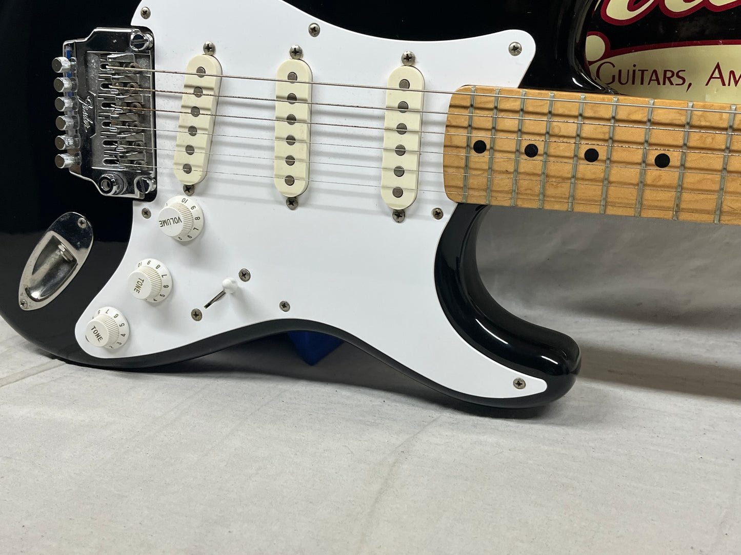 Squier Stratocaster MIJ - Made in Japan Strat Electric Guitar